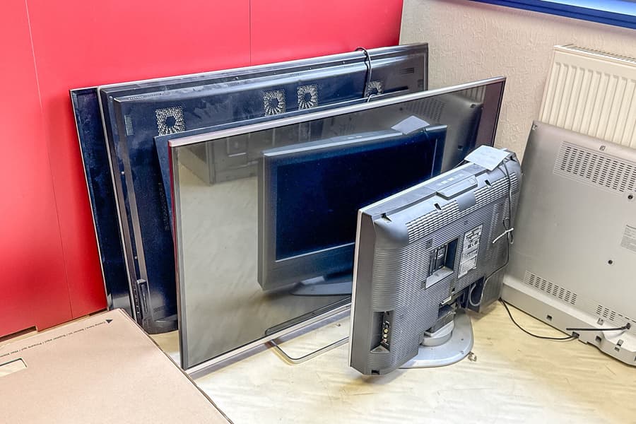 Posten Fernseher, defekt